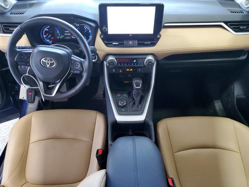 2025 TOYOTA RAV4 XLE PREMIUM 8