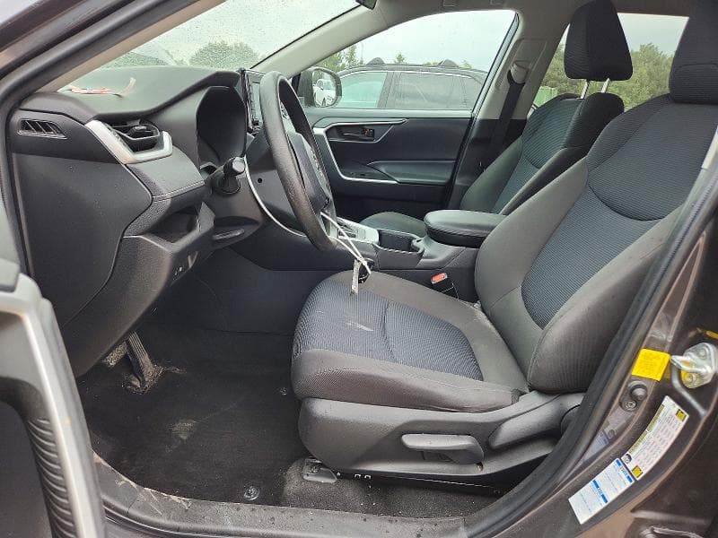 2022 TOYOTA RAV4 LE 7