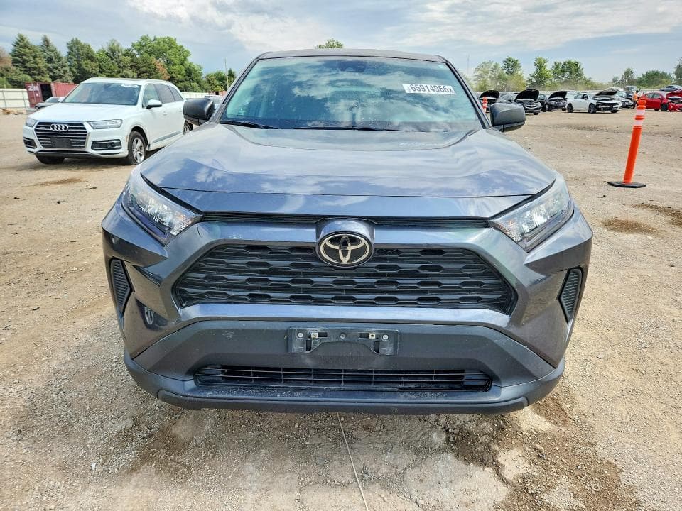 2022 TOYOTA RAV4 LE 5