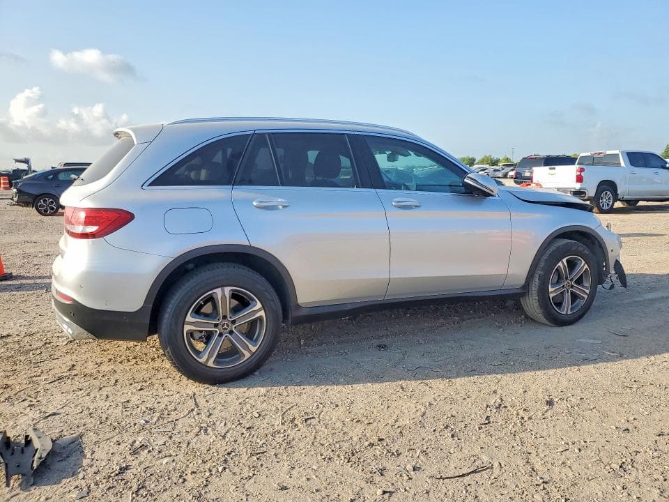 2018 MERCEDES-BENZ GLC 300 3
