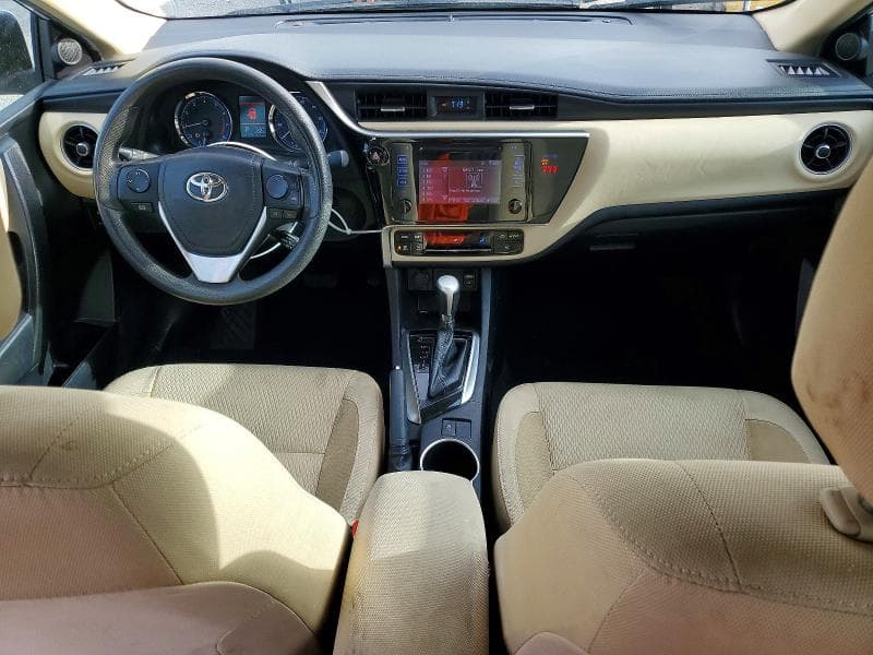 2019 TOYOTA COROLLA LE 8