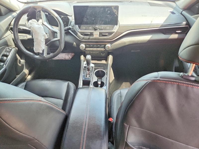 2024 NISSAN ALTIMA SR 8