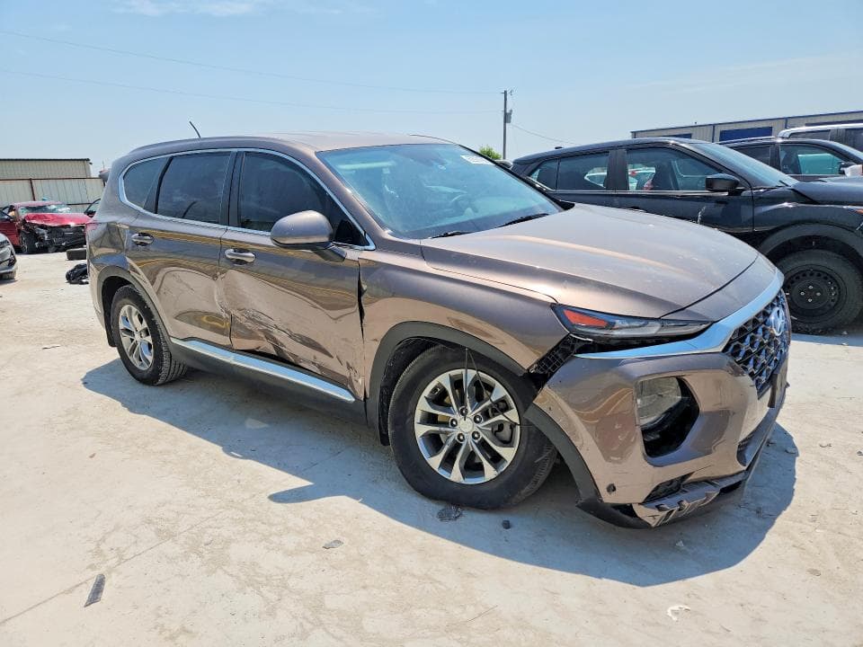 2020 HYUNDAI SANTA FE SE 4