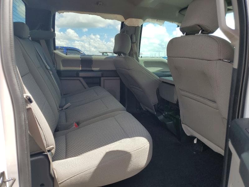2017 FORD F150 SUPERCREW 10