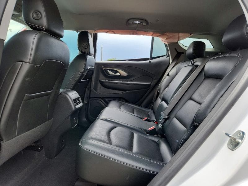 2023 GMC TERRAIN SLT 11