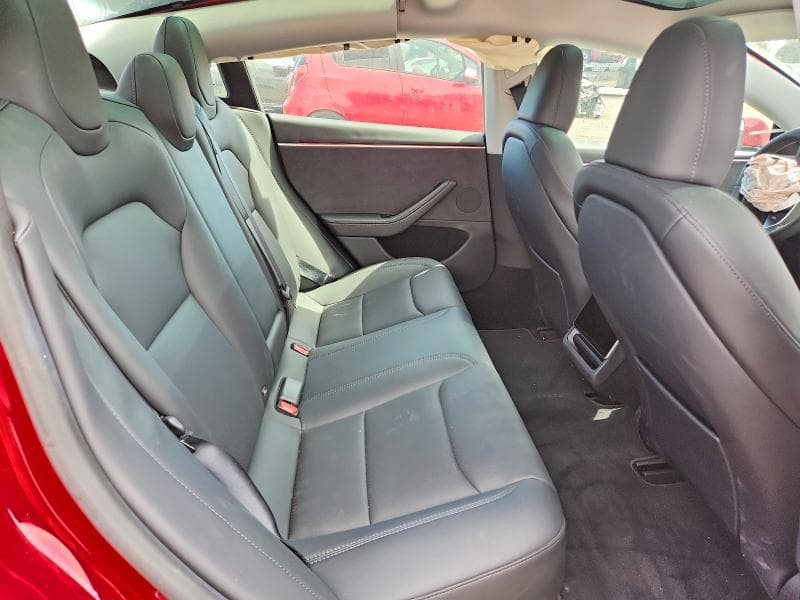 2025 TESLA MODEL 3 10