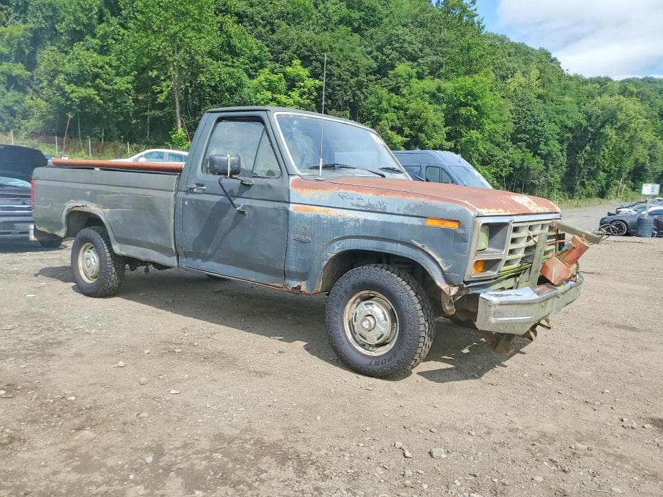 1986 FORD F150 4