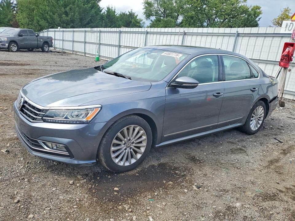 2017 VOLKSWAGEN PASSAT SE - 1