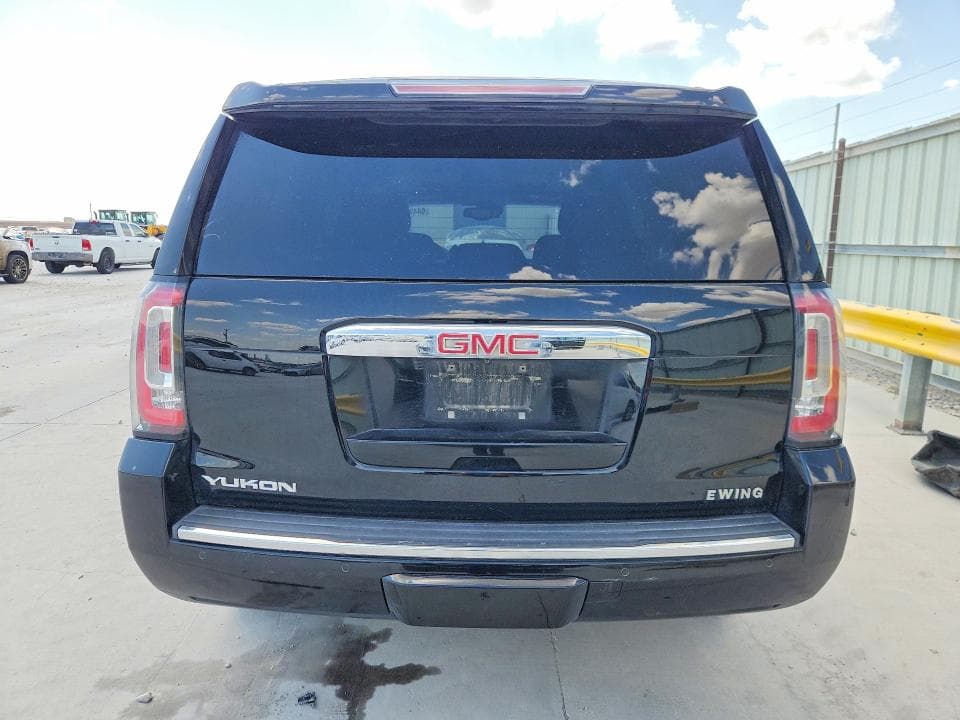 2019 GMC YUKON DENALI 6