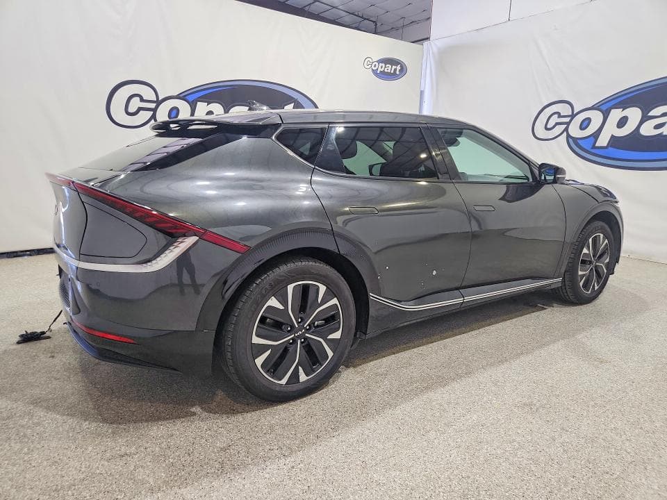2023 KIA EV6 WIND 3