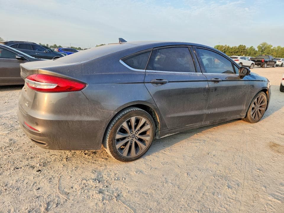 2020 FORD FUSION SE 3