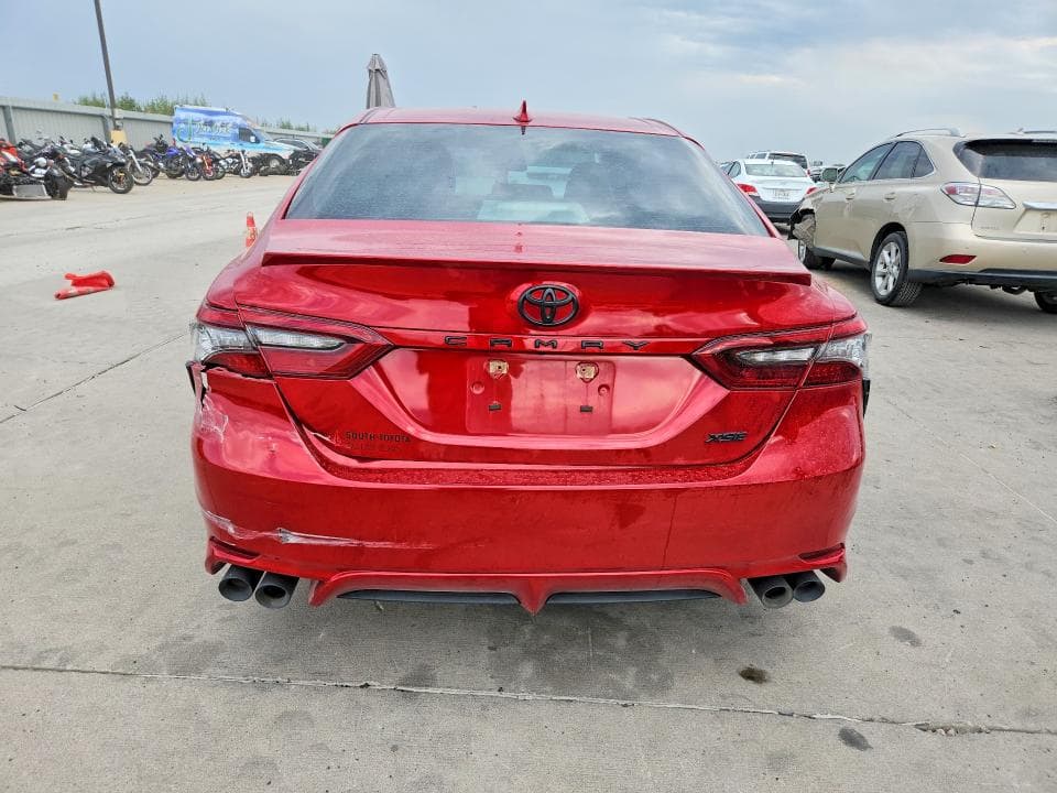 2021 TOYOTA CAMRY XSE 6