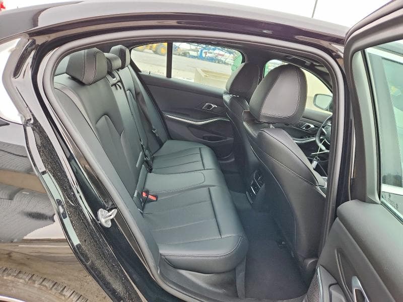 2026 BMW 330XI 10