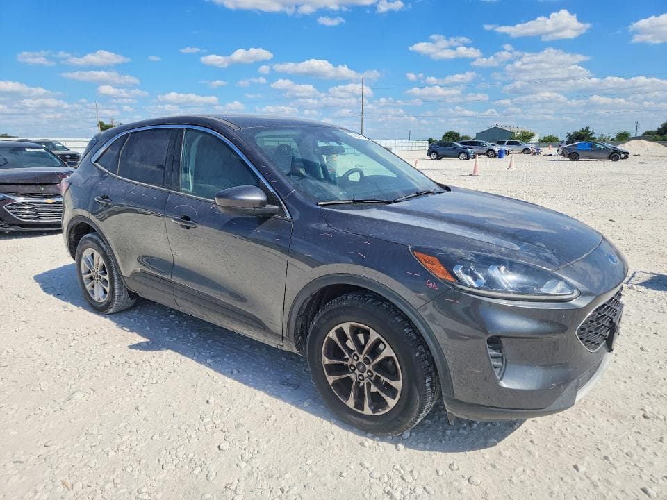 2020 FORD ESCAPE SE 4
