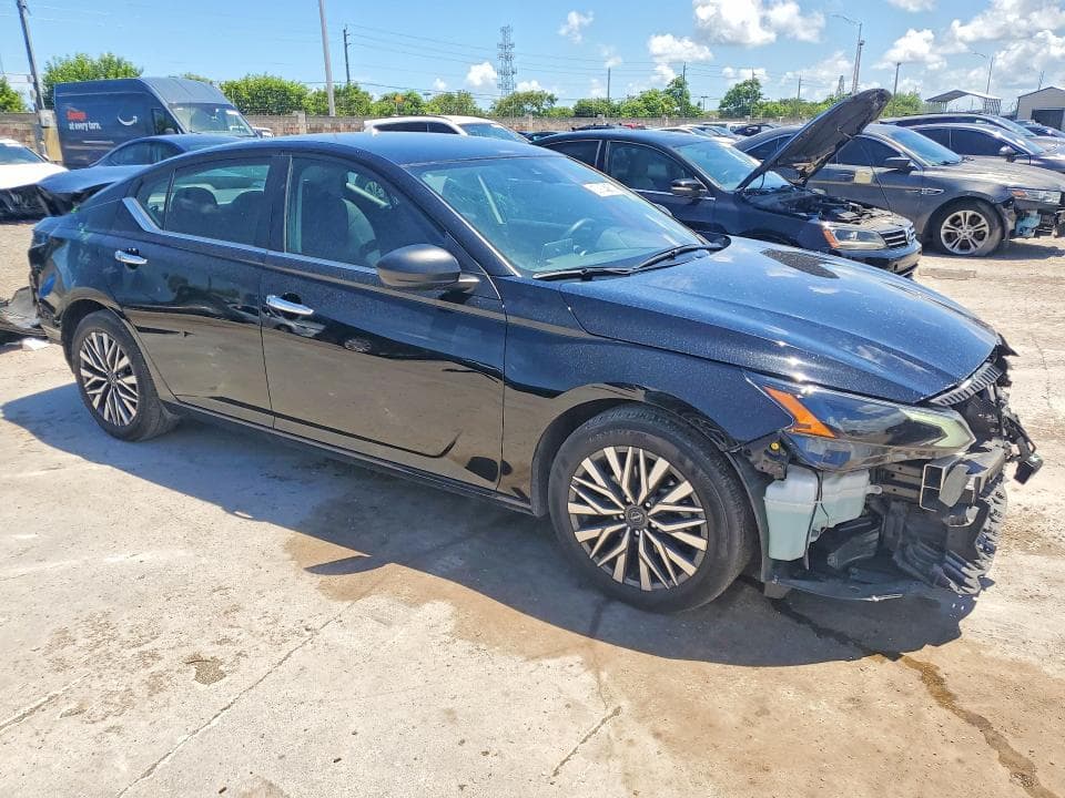 2025 NISSAN ALTIMA SV 4
