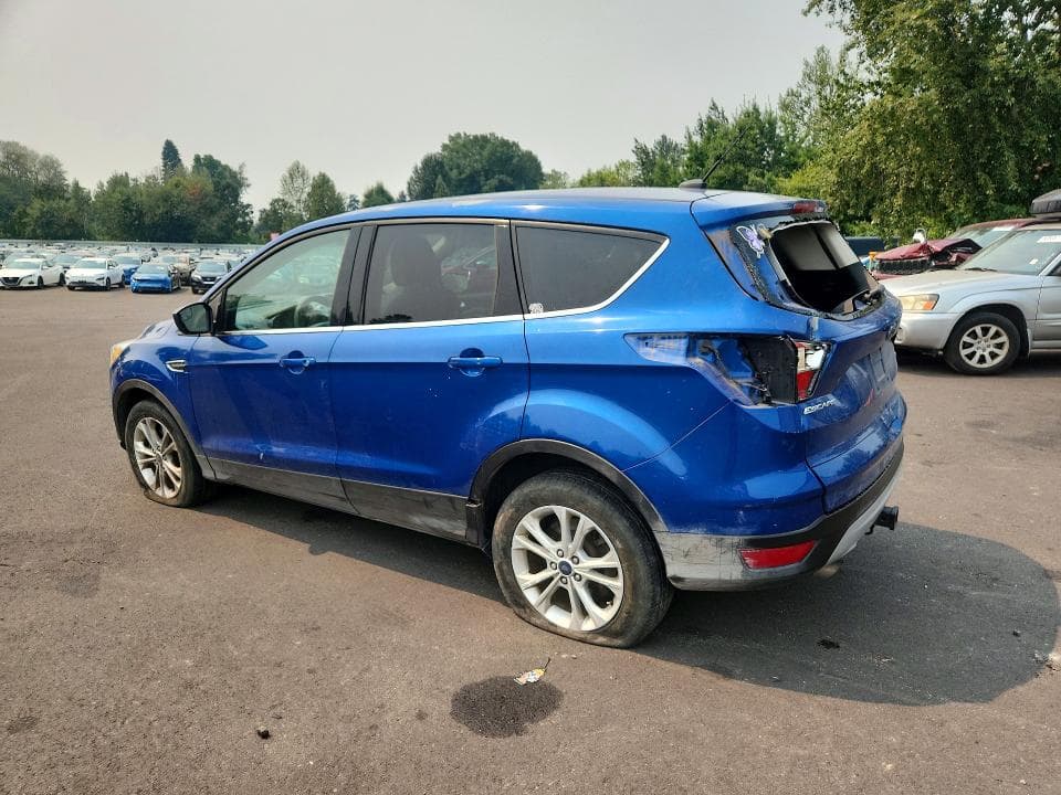 2017 FORD ESCAPE SE 2