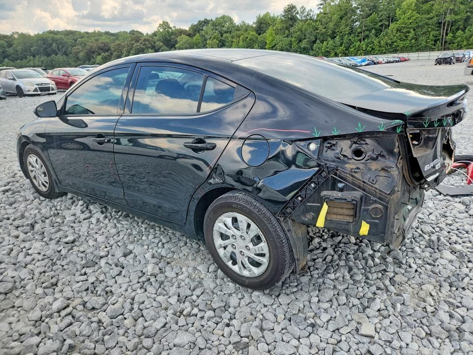 2018 HYUNDAI ELANTRA SE 2