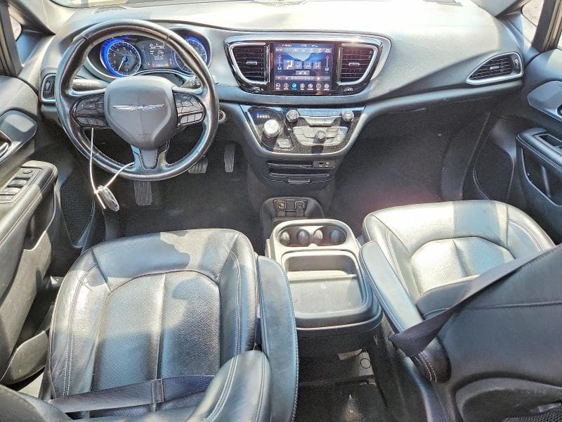 2019 CHRYSLER PACIFICA TOURING L 8