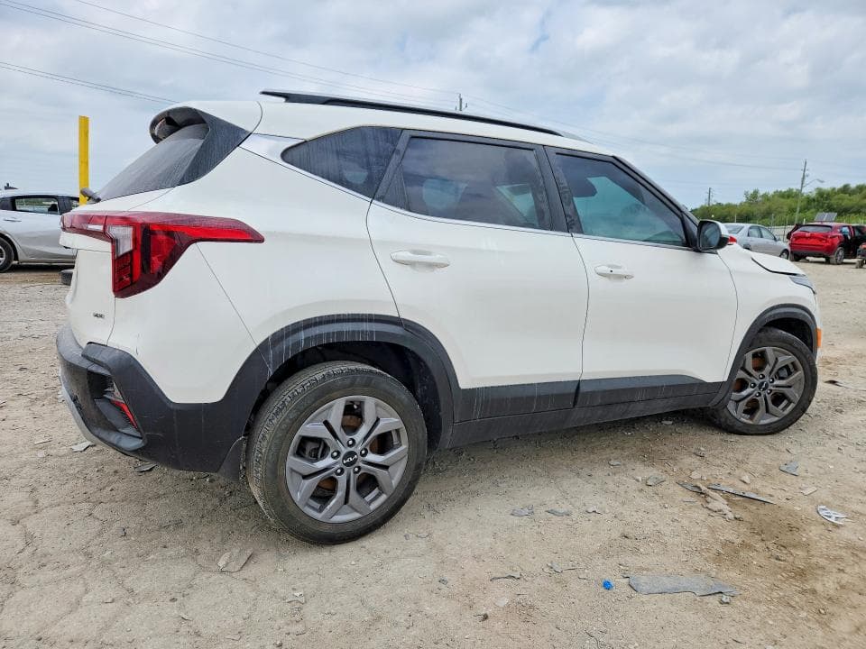 2024 KIA SELTOS S 3