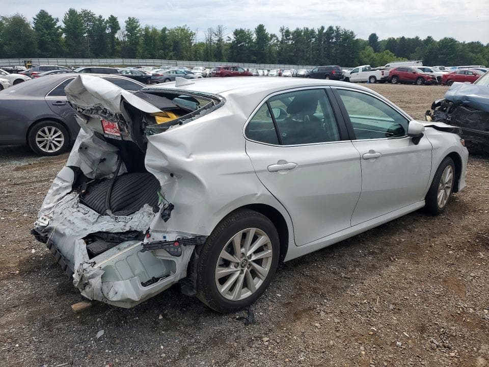 2024 TOYOTA CAMRY LE 3