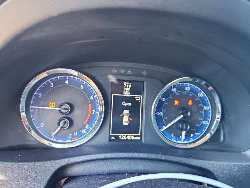 2019 TOYOTA COROLLA XSE 9