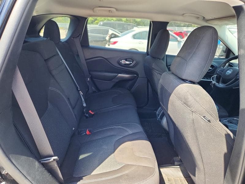 2019 JEEP CHEROKEE LATITUDE 11