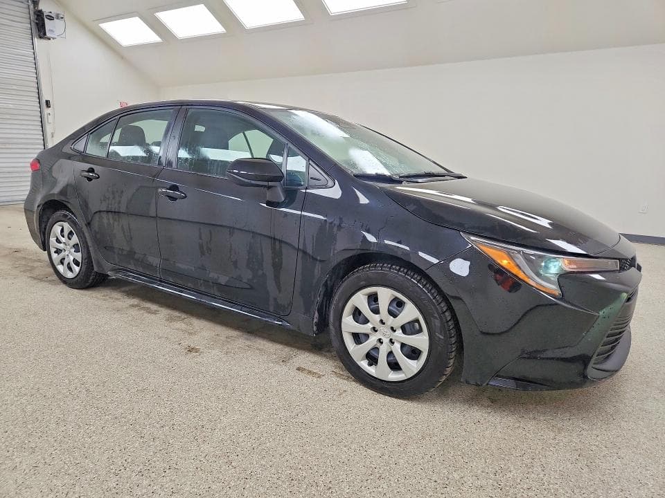 2025 TOYOTA COROLLA LE 4