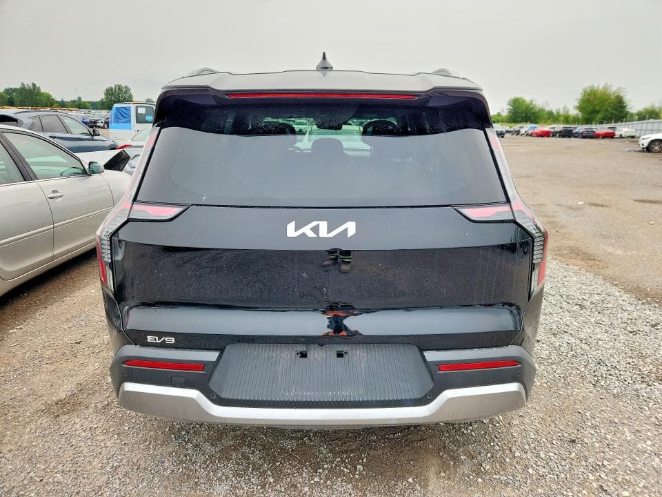 2026 KIA EV9 LAND 6