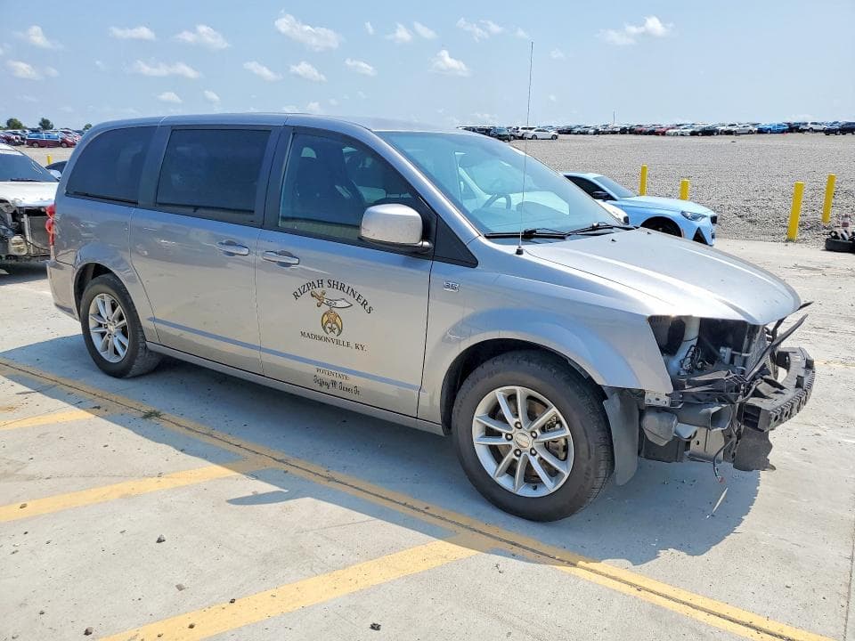 2019 DODGE GRAND CARAVAN SE 4