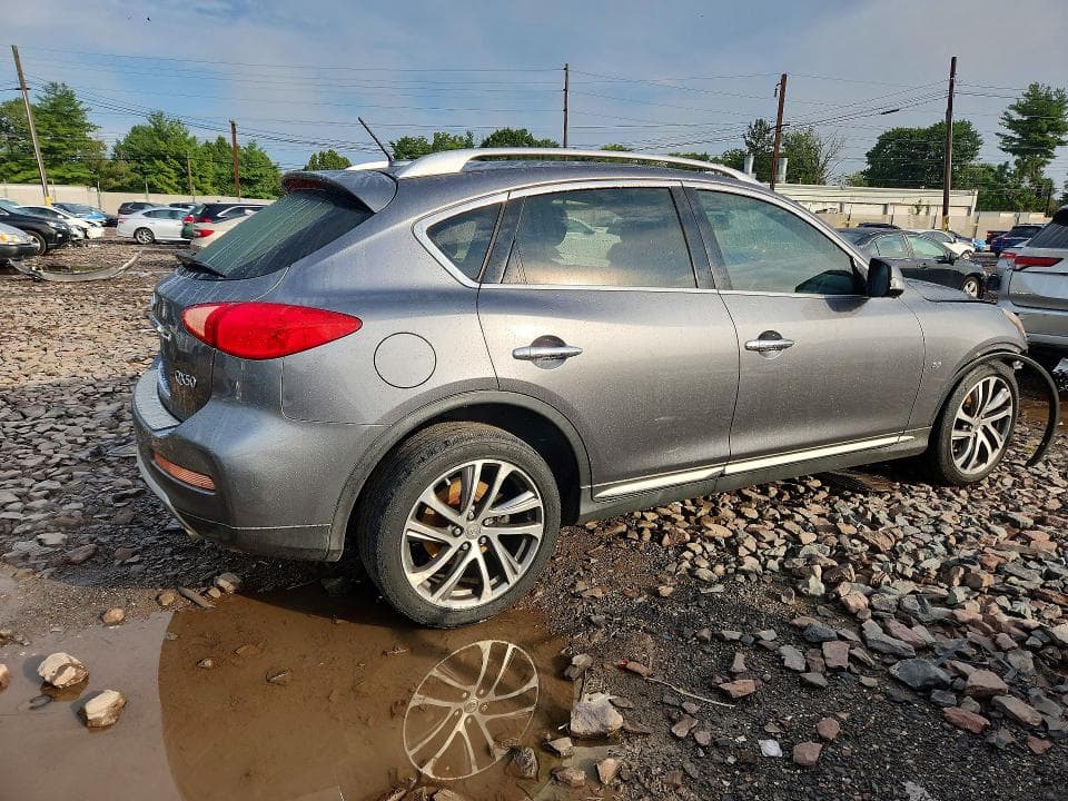 2017 INFINITI QX50 BASE 3