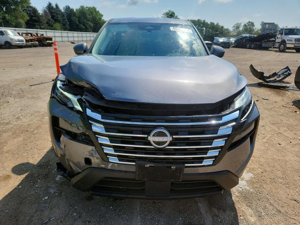 2025 NISSAN ROGUE SV 5