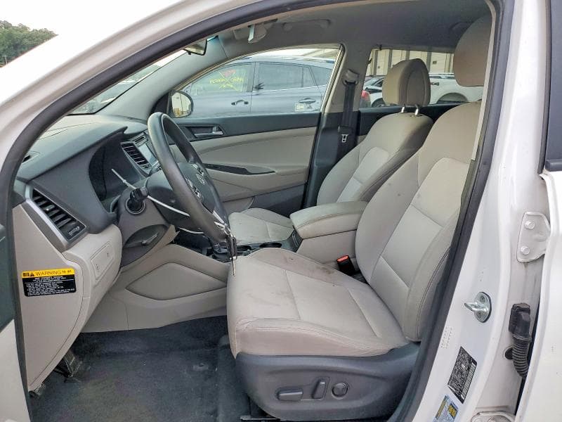 2017 HYUNDAI TUCSON SE 7