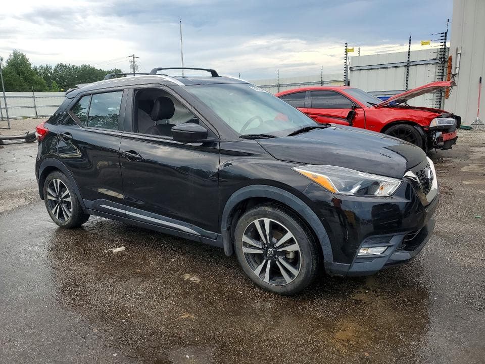 2019 NISSAN KICKS SR 4