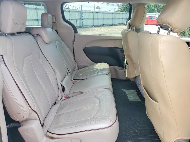 2017 CHRYSLER PACIFICA LIMITED 11