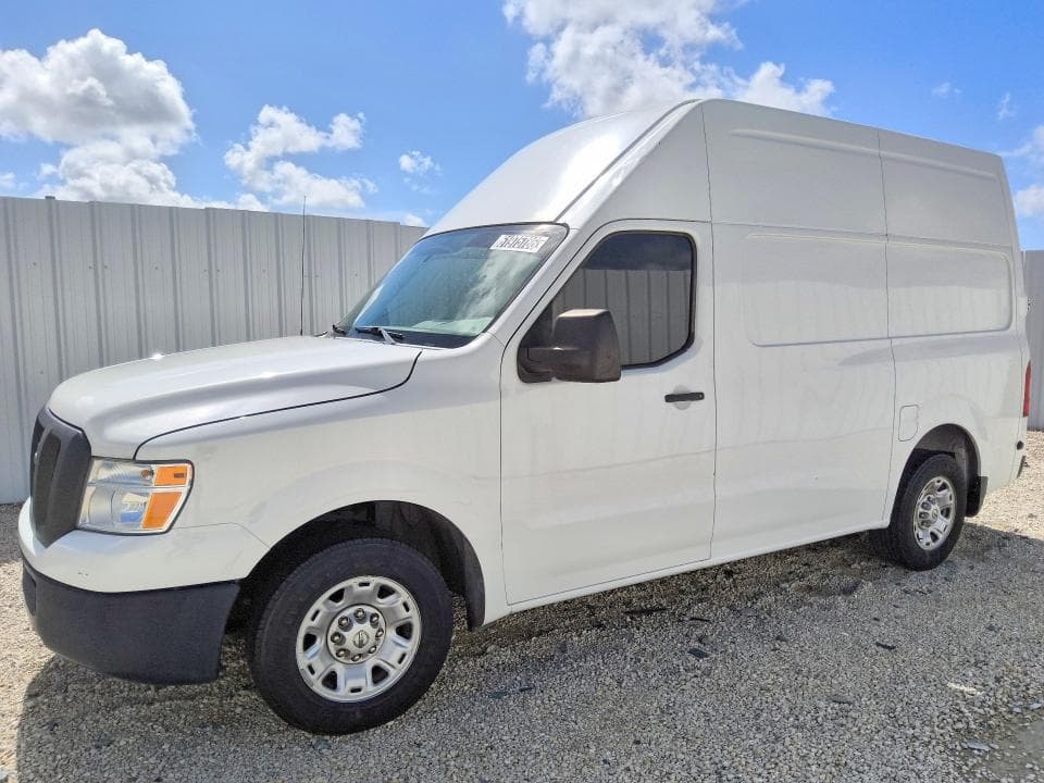 2017 NISSAN NV 2500 HD SV