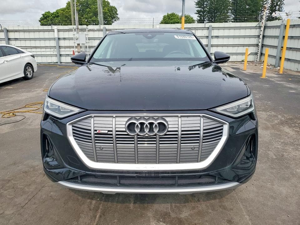 2022 AUDI E-TRON SPORTBACK PREMIUM PLUS 5