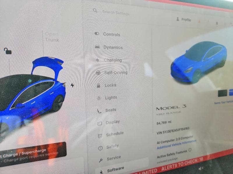 2018 TESLA MODEL 3 9