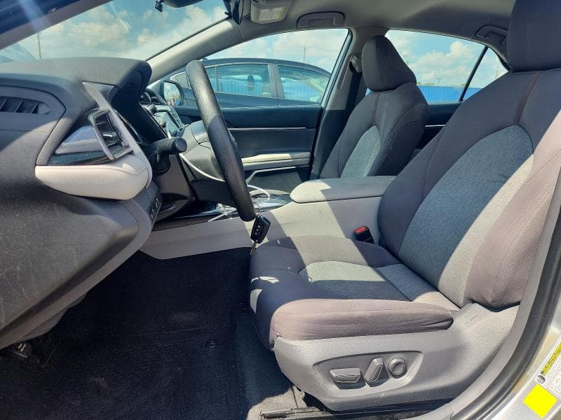 2020 TOYOTA CAMRY LE 7