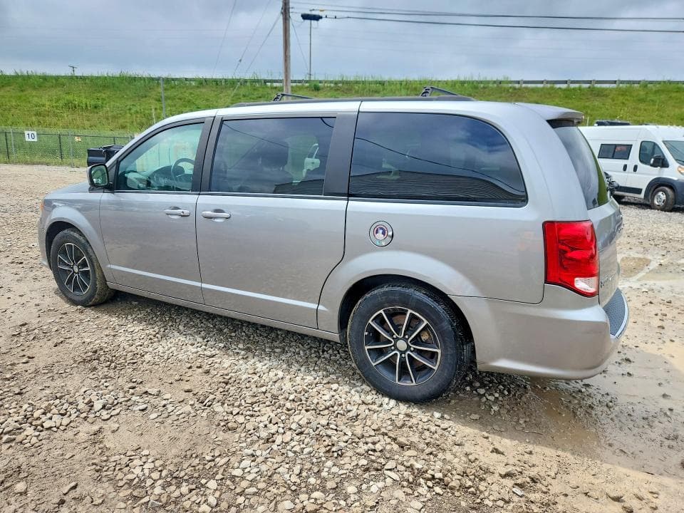 2018 DODGE GRAND CARAVAN GT 2