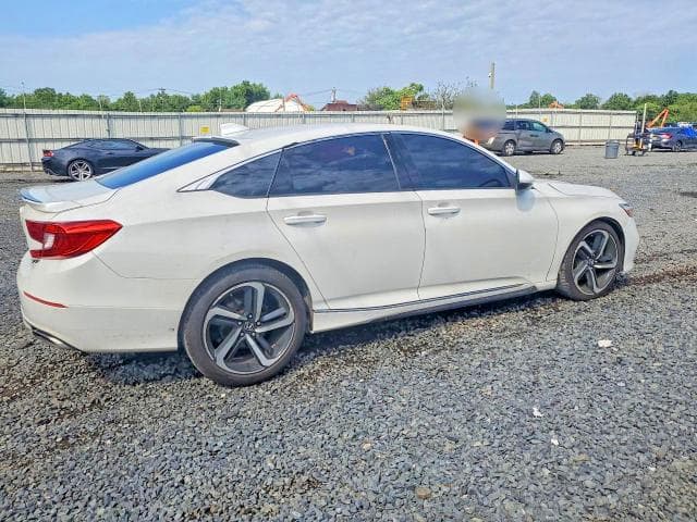 2018 HONDA ACCORD SPORT 3