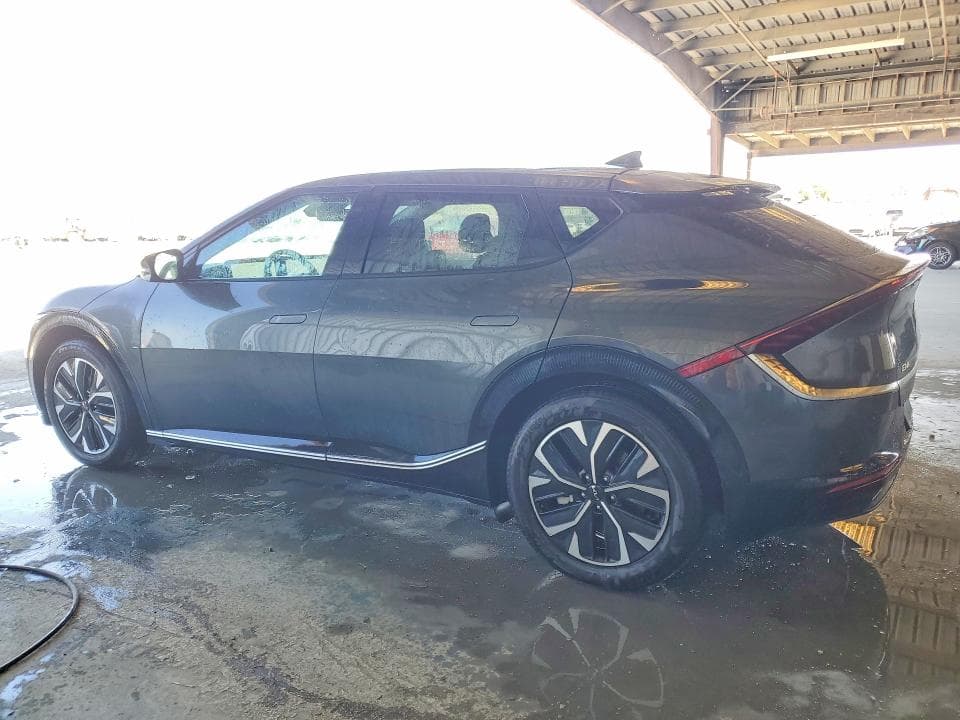 2023 KIA EV6 WIND 2