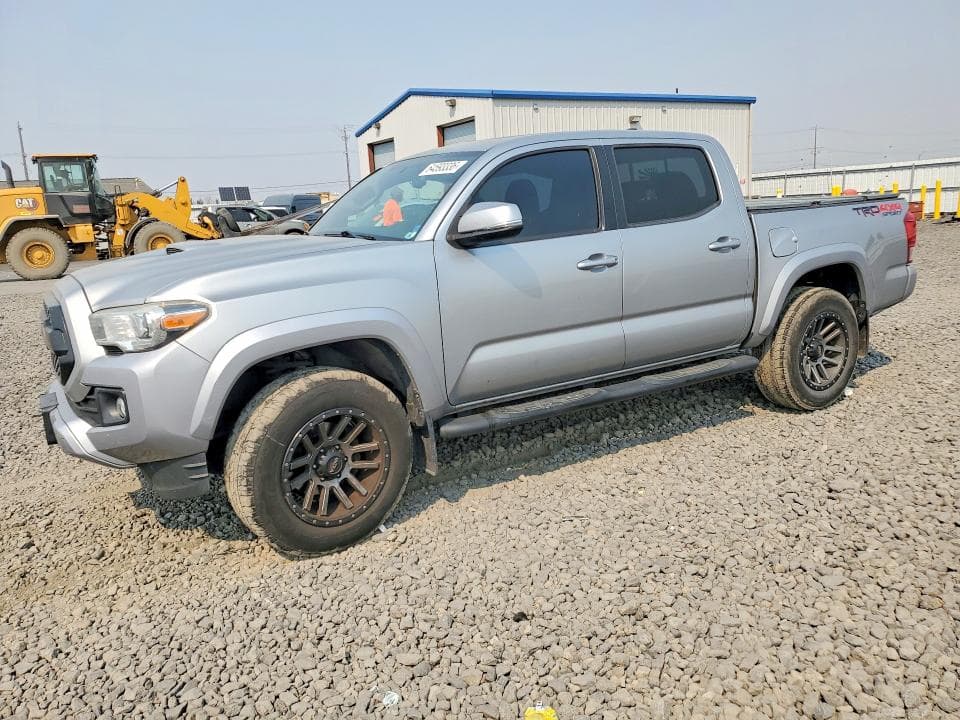 2017 TOYOTA TACOMA TRD SPORT - 1