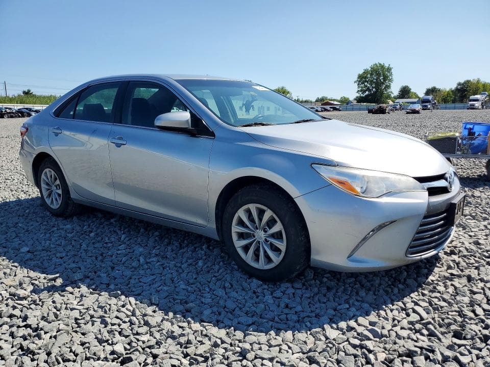 2017 TOYOTA CAMRY LE 4