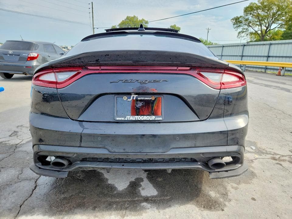 2019 KIA STINGER GT2 6