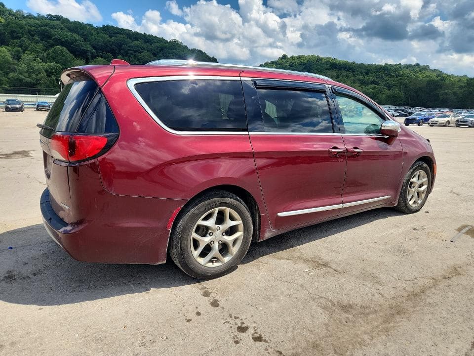 2018 CHRYSLER PACIFICA LIMITED 3