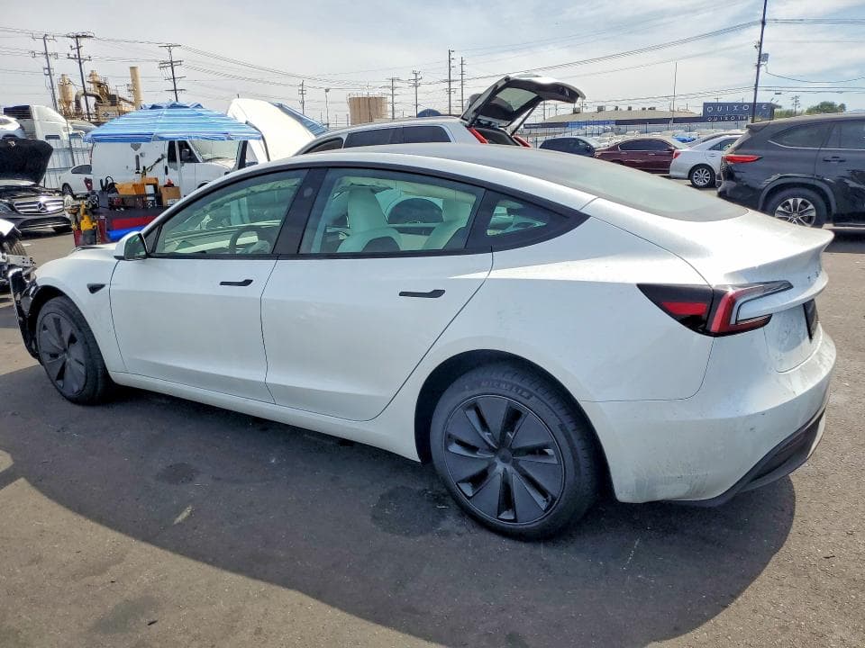 2026 TESLA MODEL 3 2