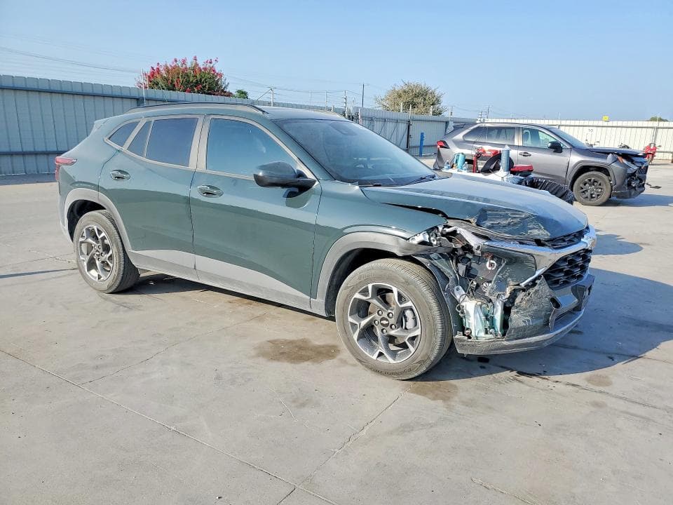 2026 CHEVROLET TRAX 1LT 4