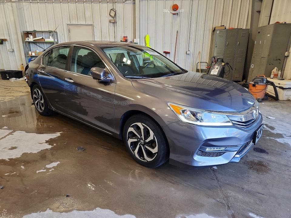 2017 HONDA ACCORD EX 4