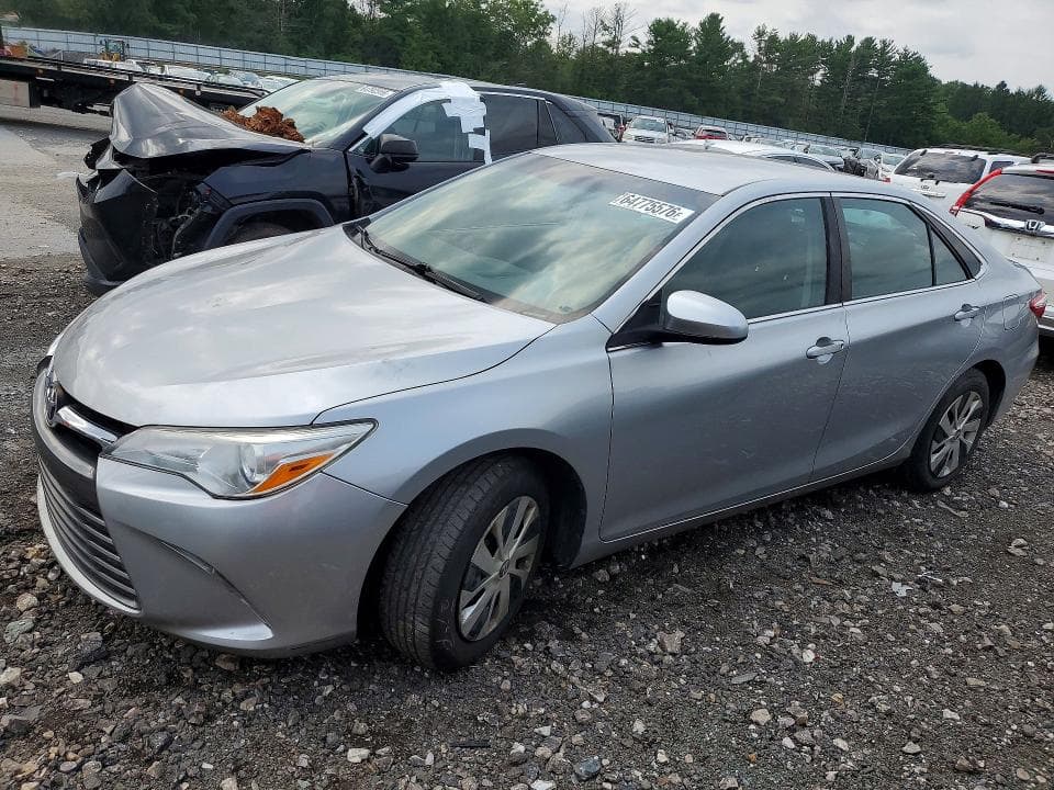 2017 TOYOTA CAMRY LE - 1