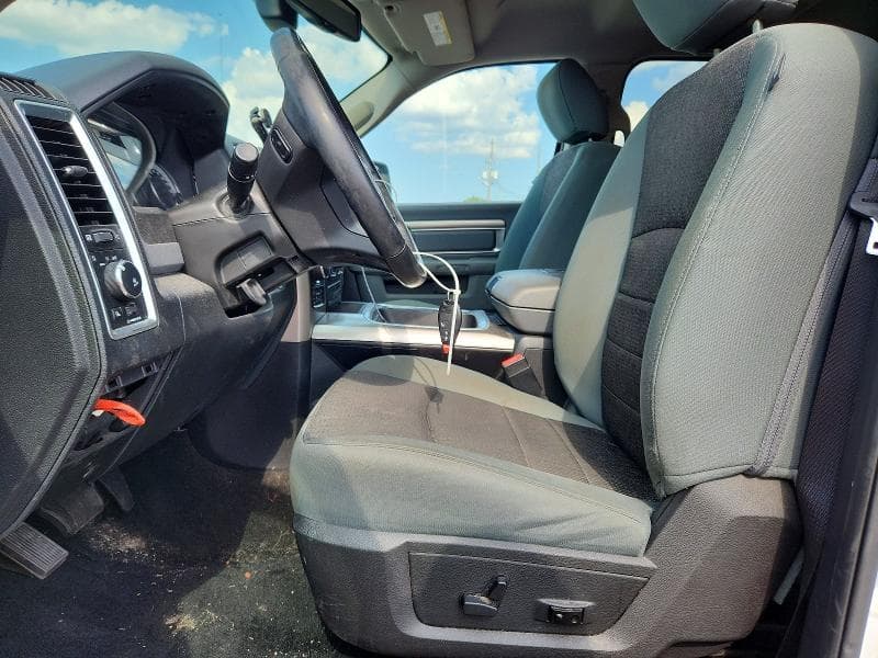 2017 RAM 1500 SLT 7